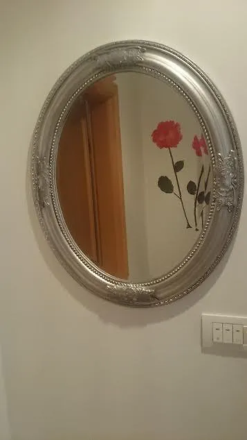 Leona Apartment Split