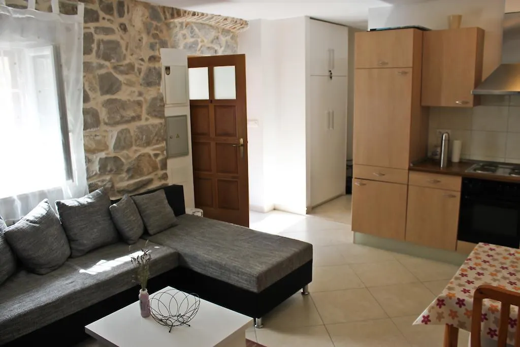 Leona Apartment Split Croatia